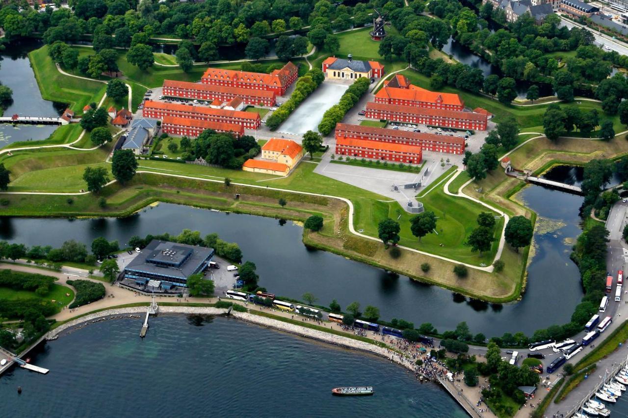 Large Apartment With Canal View In Central Cph City Kopenhagen Bagian luar foto