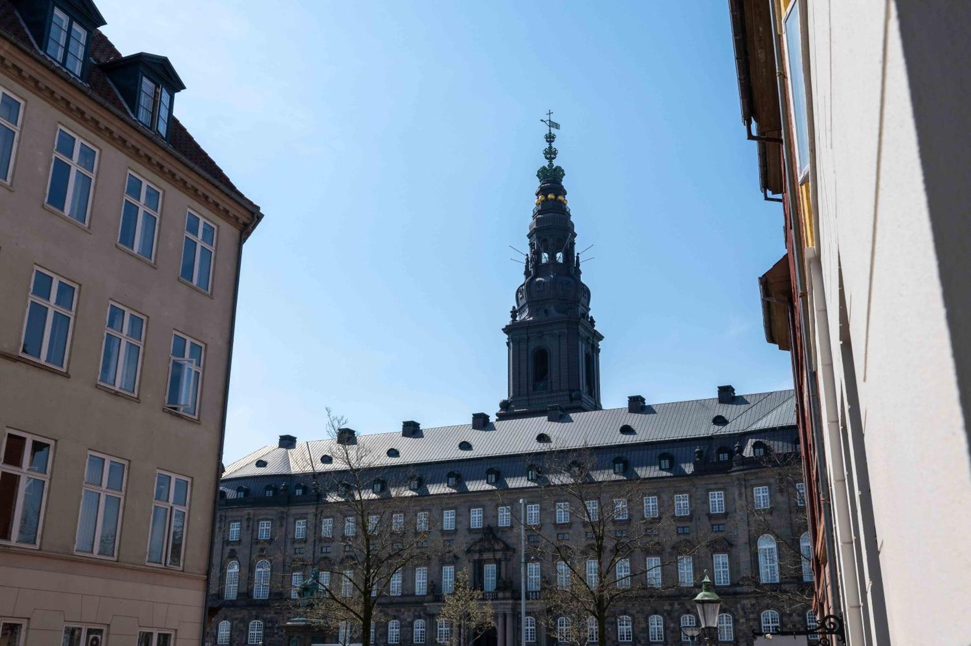 Large Apartment With Canal View In Central Cph City Kopenhagen Bagian luar foto