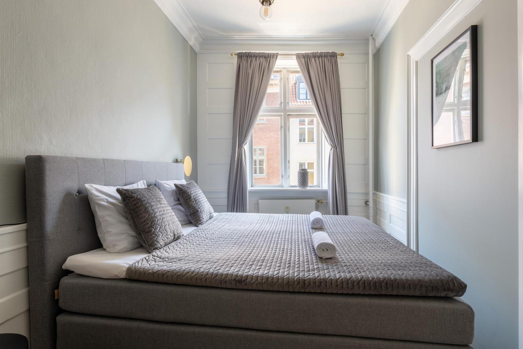 Large Apartment With Canal View In Central Cph City Kopenhagen Bagian luar foto