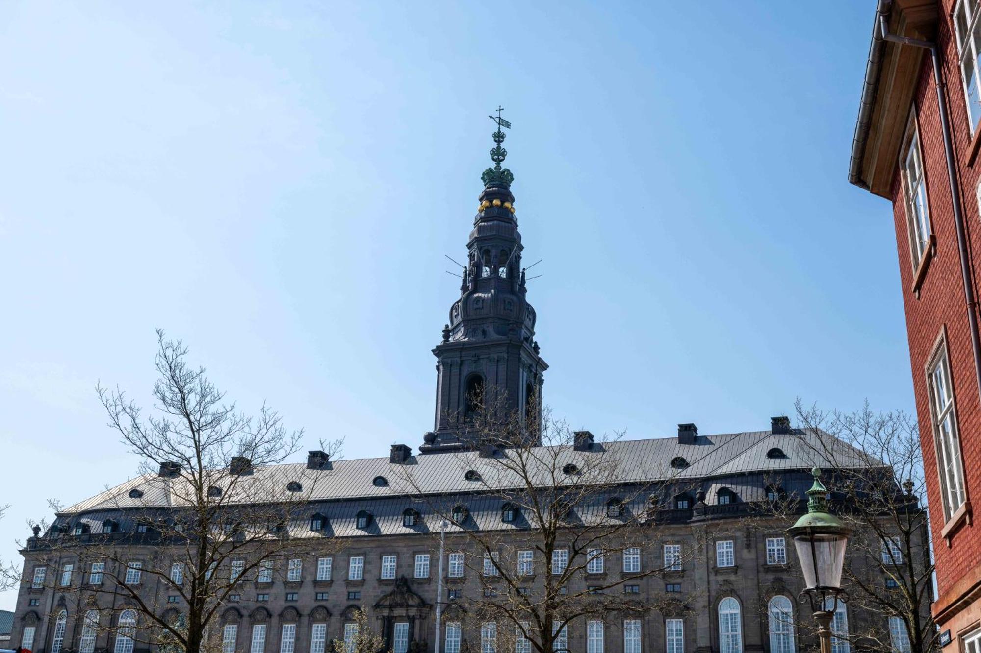 Large Apartment With Canal View In Central Cph City Kopenhagen Bagian luar foto